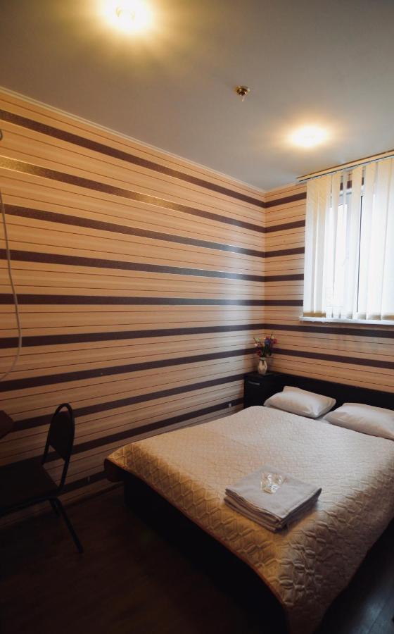 Uno Apart Hotel Kiev Esterno foto